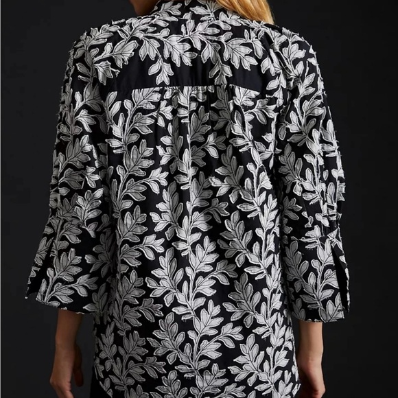 Anthropologie B&W Popover Blouse - Picture 3 of 16